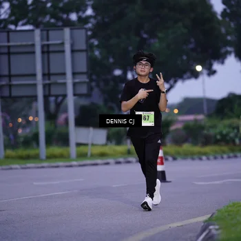 Runner Photo 8912268