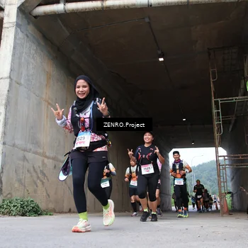 Runner Photo 8912276