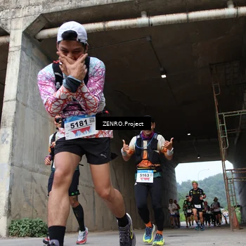 Runner Photo 8912279
