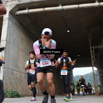 Runner Photo 8912281