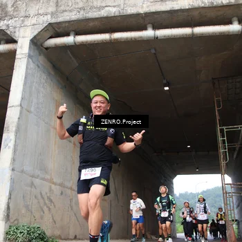 Runner Photo 8912284