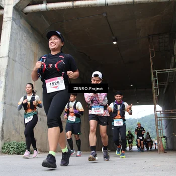 Runner Photo 8912285