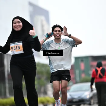 Runner Photo 8912300