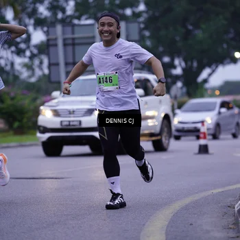 Runner Photo 8912324