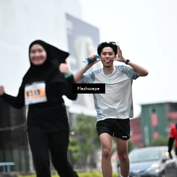 Runner Photo 8912329