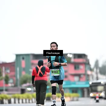 Runner Photo 8912341