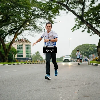 Runner Photo 8912347