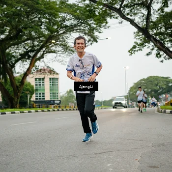Runner Photo 8912360