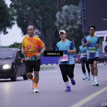 Runner Photo 8912378