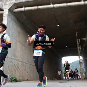 Runner Photo 8912380