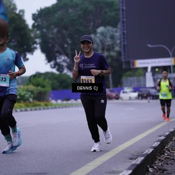 Runner Photo 8912381