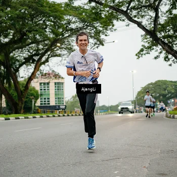 Runner Photo 8912401