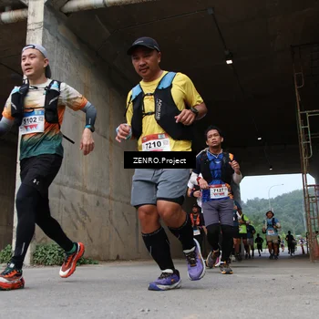 Runner Photo 8912410
