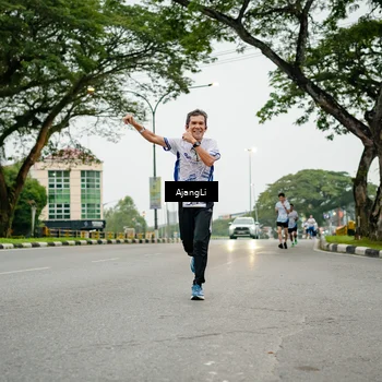 Runner Photo 8912425