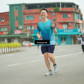 Runner Photo 8912442