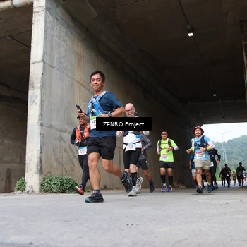 Runner Photo 8912455