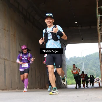 Runner Photo 8912476