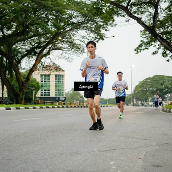 Runner Photo 8912503