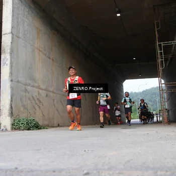 Runner Photo 8912507