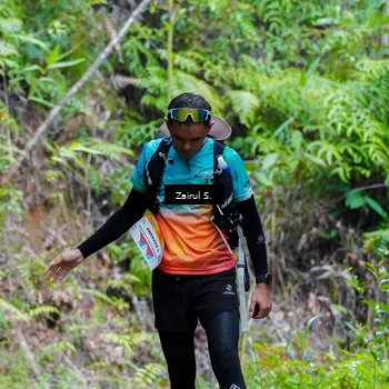 Runner Photo 8912522
