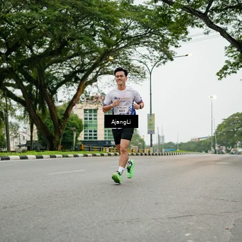 Runner Photo 8912530