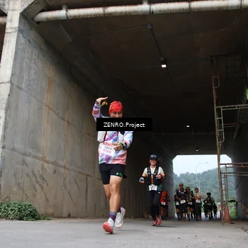 Runner Photo 8912531