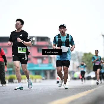 Runner Photo 8912532