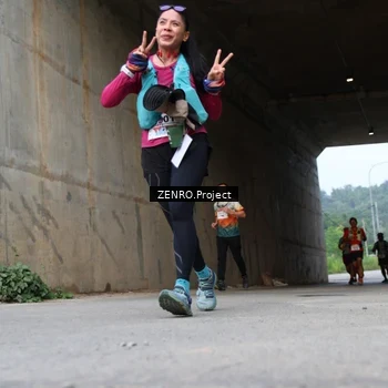 Runner Photo 8912551