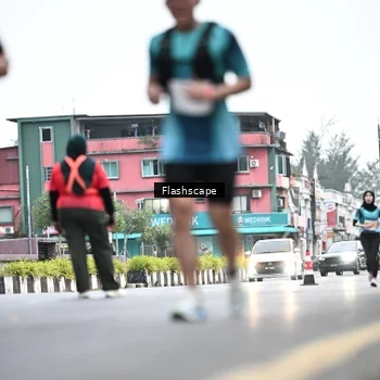 Runner Photo 8912574