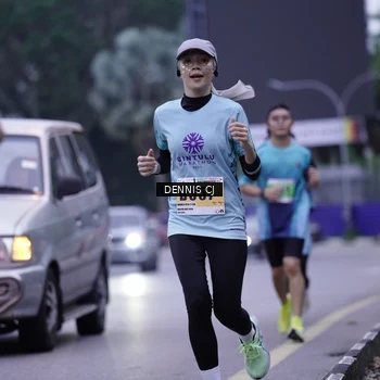 Runner Photo 8912577