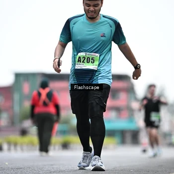 Runner Photo 8912628