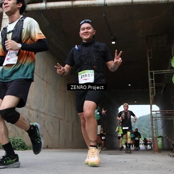 Runner Photo 8912642