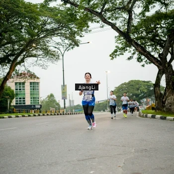 Runner Photo 8912686