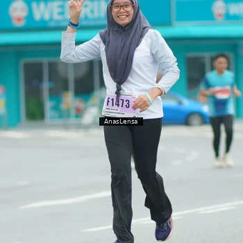 Runner Photo 8912699