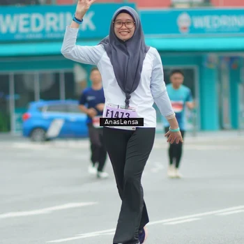 Runner Photo 8912700