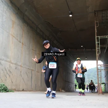 Runner Photo 8912702