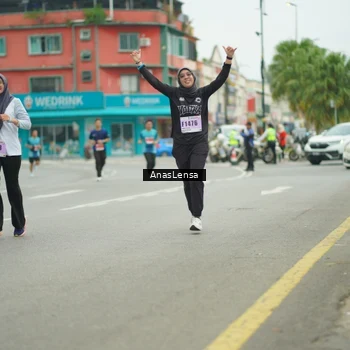 Runner Photo 8912721