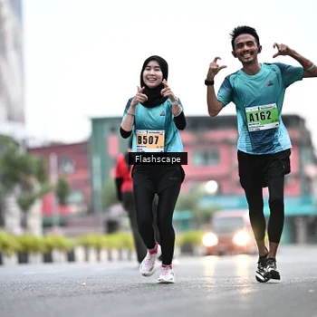 Runner Photo 8912726