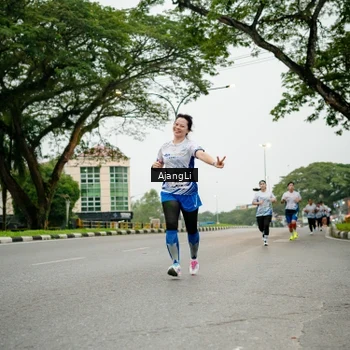 Runner Photo 8912730