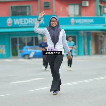 Runner Photo 8912736