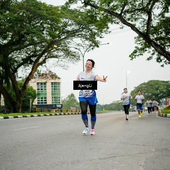 Runner Photo 8912751