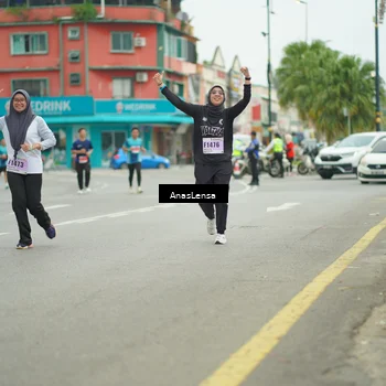 Runner Photo 8912753