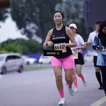 Runner Photo 8912764