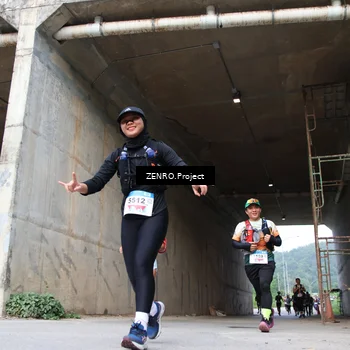 Runner Photo 8912775