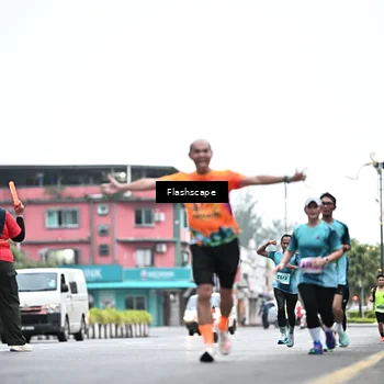 Runner Photo 8912786