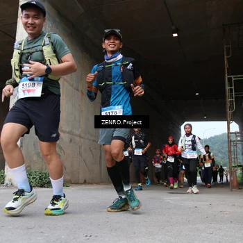Runner Photo 8912800