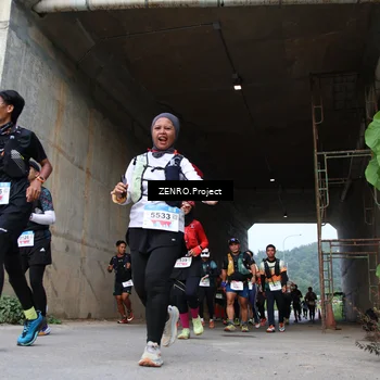 Runner Photo 8912807