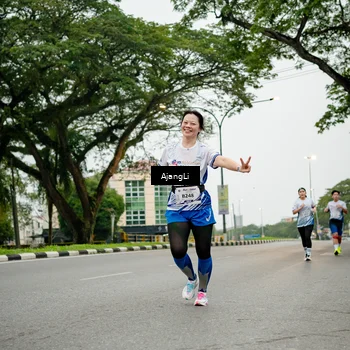 Runner Photo 8912813