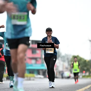 Runner Photo 8912820