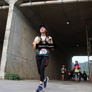Runner Photo 8912831